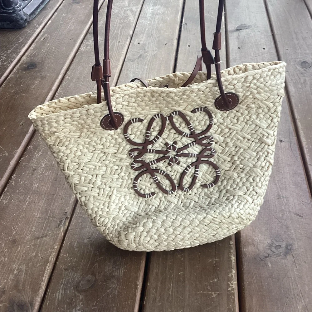 LOEWE Anagram Small Basket Weave Tote Bag Made In Spain - Picture 6 of 8